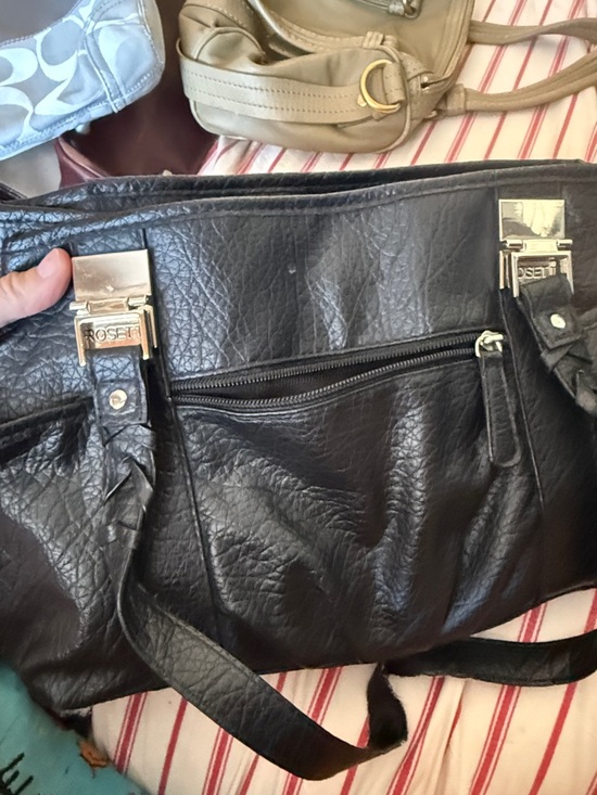 Rosetti Handbags - Rosetti Black purse